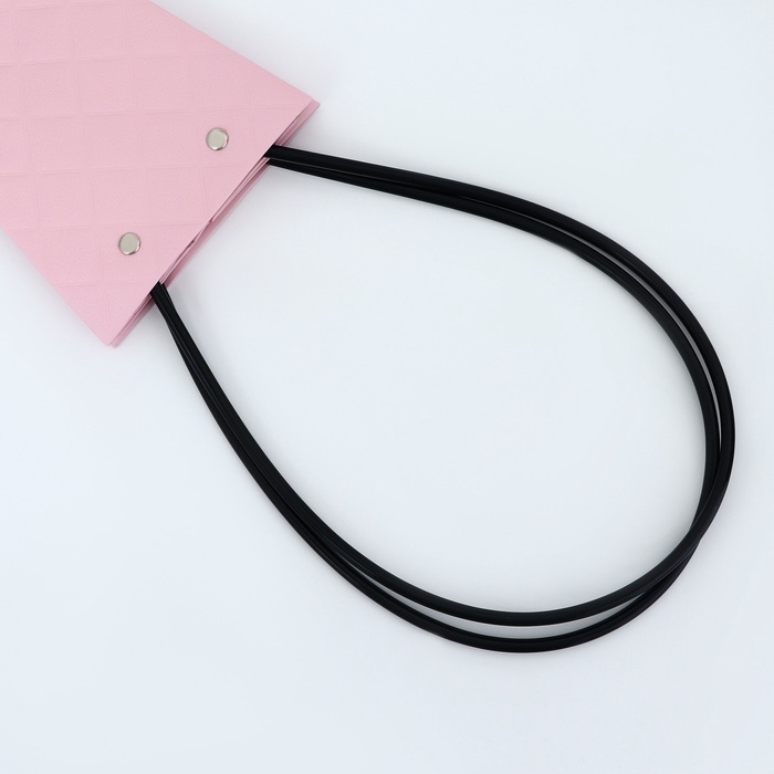 Сумка для цветов тиснение пудра влагостойкая, 12x12-8x8-12.5 см Сумка для цветов тиснение пудра влагостойкая, 12x12-8x8-12.5 см