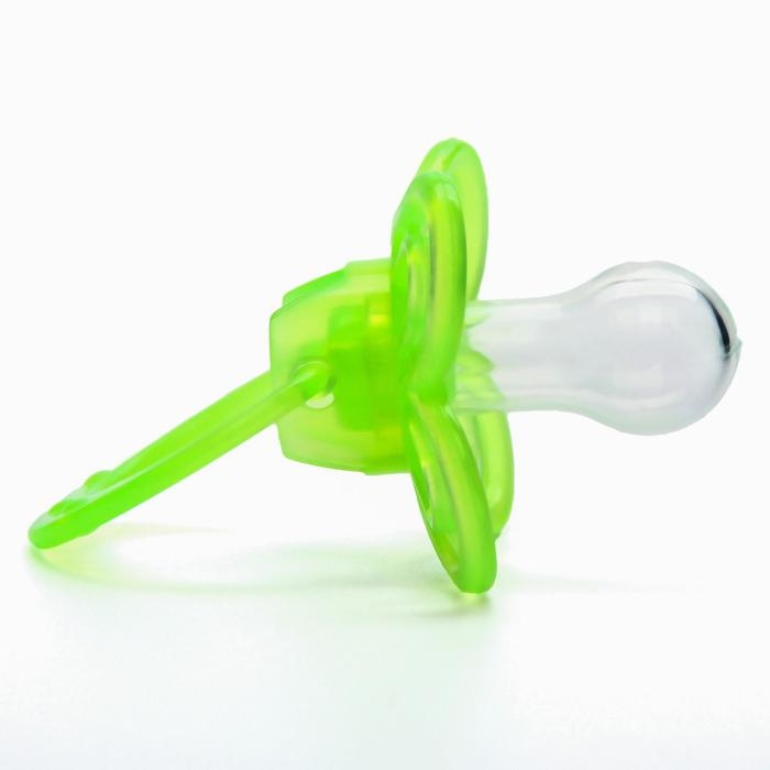 Соска - пустышка силиконовая классическая «Бабочка», от 6 мес., с колпачком, цвет зеленый Соска - пустышка силиконовая классическая «Бабочка», от 6 мес., с колпачком, цвет зеленый