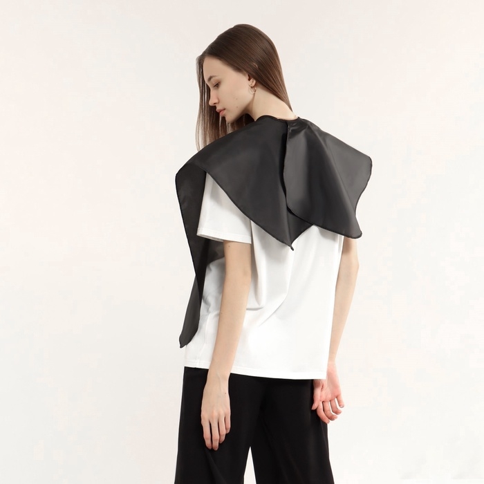 Пелерина парикмахерская, на липучке, цвет чёрный Пелерина парикмахерская, на липучке, цвет чёрный