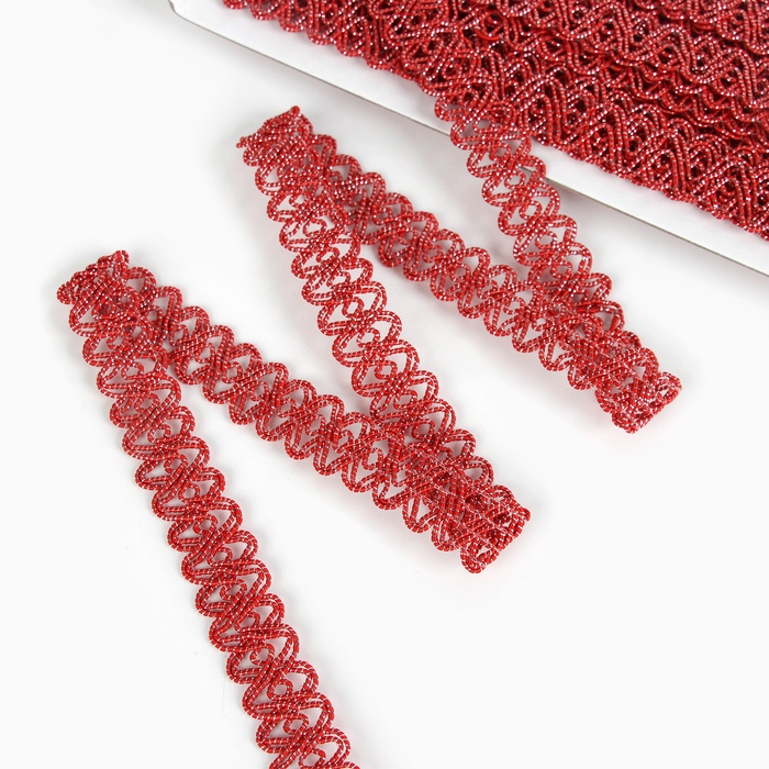 Тесьма красная овальная, с люрексом, 2 см, в рулоне 10 м Тесьма красная овальная, с люрексом, 2 см, в рулоне 10 м