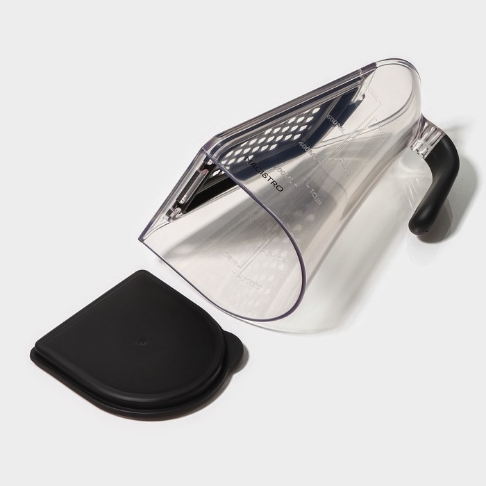 Терка кухонная Magistro Gretta, 3 лезвия в комплекте, противоскользящее основание Терка кухонная Magistro Gretta, 3 лезвия в комплекте, противоскользящее основание