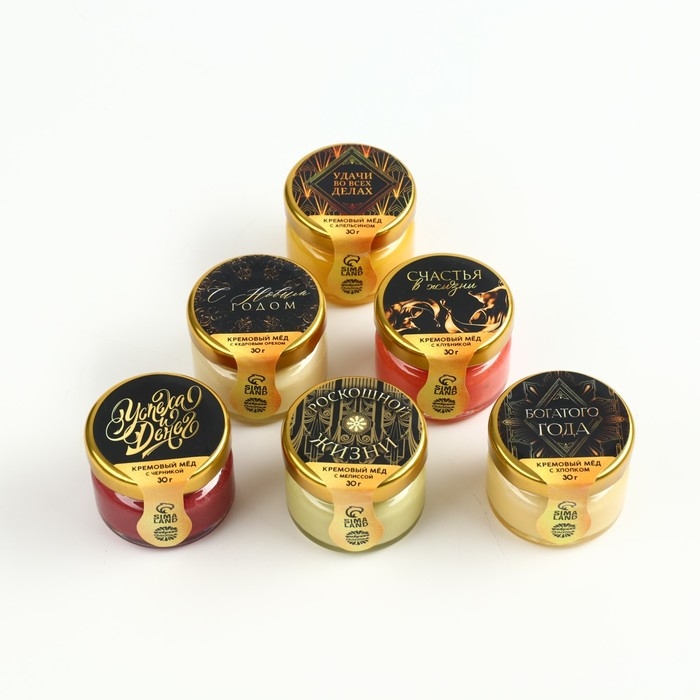 Подарочный набор «Новогодняя роскошь»: чай чёрный 50 г., крем-мёд 6 шт. x 30 г. Подарочный набор «Новогодняя роскошь»: чай чёрный 50 г., крем-мёд 6 шт. x 30 г.
