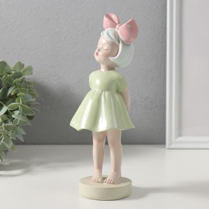 Сувенир полистоун Сувенир полистоун "Малышка с большим бантиком на голове" 6,8х7,8х22 см
