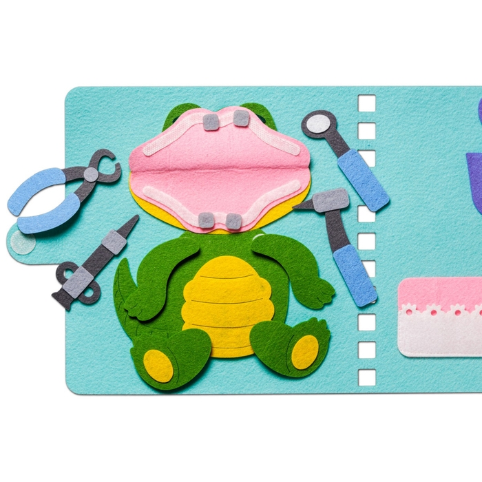 Развивающая книжка «Лечим зубки» Развивающая книжка «Лечим зубки»