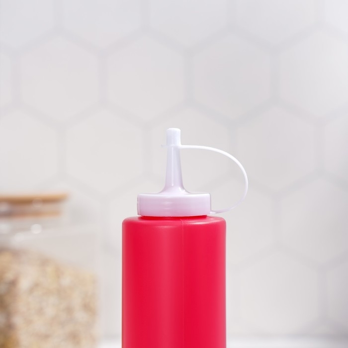 Ёмкость для соуса Доляна, 300 мл, 6×19 см, цвет красный Ёмкость для соуса Доляна, 300 мл, 6×19 см, цвет красный