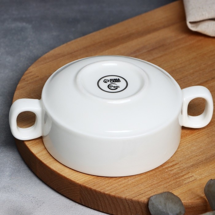 Супница с ручками керамическая «Веточка», 10.5 х 5 см, 220 мл, цвет белый Супница с ручками керамическая «Веточка», 10.5 х 5 см, 220 мл, цвет белый