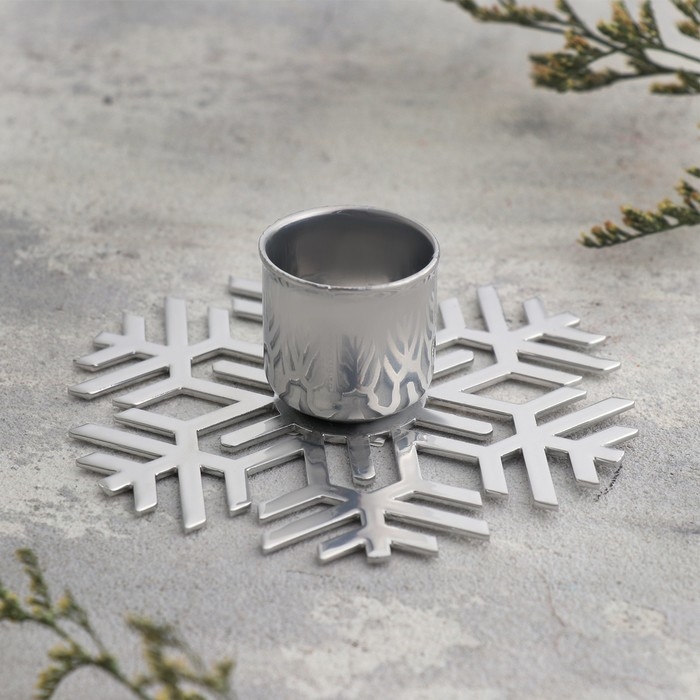 Подсвечник Подсвечник "Снежинка" металл на одну свечу, 8,5х2,7 см, хром