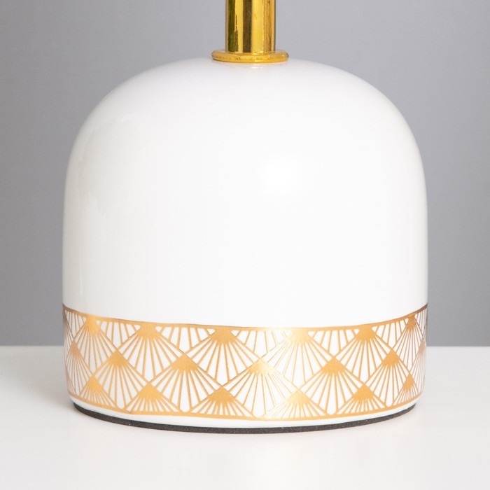 Лампа настольная Лампа настольная "Иоланда" 1х40Вт Е14 белый 13х13х25см