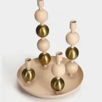 Подсвечник на 4 свечи на тарелке со сферами, 25.5&times;22.5&times;32 см, бежевый