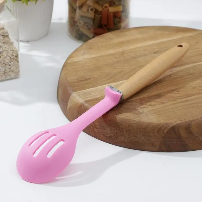 Ложка кулинарная с прорезями Доляна «Стелла», 29 см, цвет розовый Ложка кулинарная с прорезями Доляна «Стелла», 29 см, цвет розовый