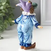 Сувенир полистоун "Клоун надувает шарик" сине-фиолетовый 16,5 см