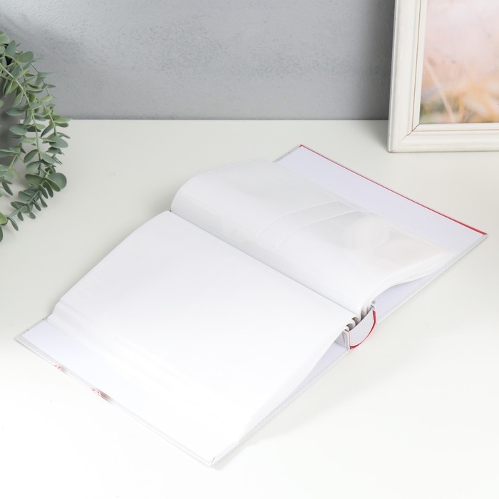 Фотоальбом на 200 фото 10х15 см Фотоальбом на 200 фото 10х15 см "Объемные сердца" МИКС 26х20,5х5,6 см