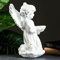 Фигура &laquo;Ангел с чашей&raquo; белый 19&times;19&times;33 см