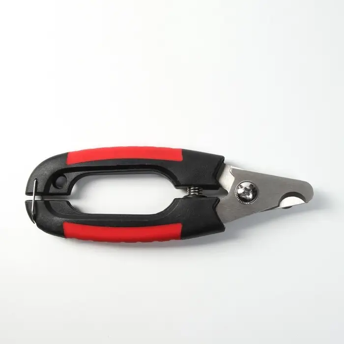Когтерез боковой малый, с закругленными резиновыми ручками, отверстие 8 мм, чёрный, красный