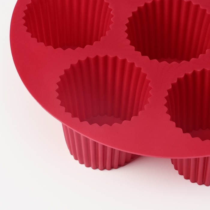 Форма для выпечки Доляна «Рифленый круг», силикон, 20×20×5 см, 7 ячеек (5,5×5 см), цвет бордовый Форма для выпечки Доляна «Рифленый круг», силикон, 20×20×5 см, 7 ячеек (5,5×5 см), цвет бордовый