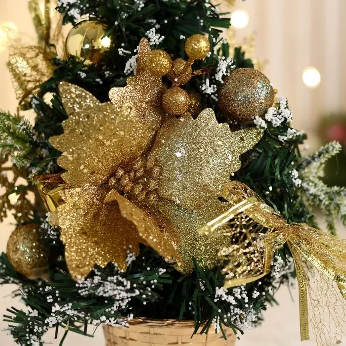 Искусственная ёлка настольная &laquo;Зимнее волшебство. Праздничная&raquo;, 15&times;29 см, ПВХ ветки отгибаются, золотистый