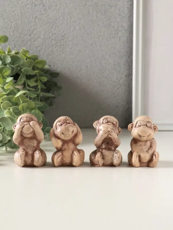 Набор фигурок &laquo;Обезьянки&raquo;, 4 шт., 6 см, слоновая кость