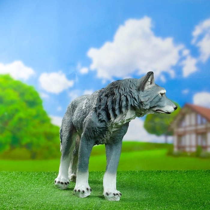 Садовая фигура из полистоуна «Волк», 43×21×58 см Садовая фигура из полистоуна «Волк», 43×21×58 см