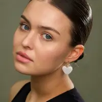 Серьги &laquo;Сердце сахарное&raquo;, белые в золоте
