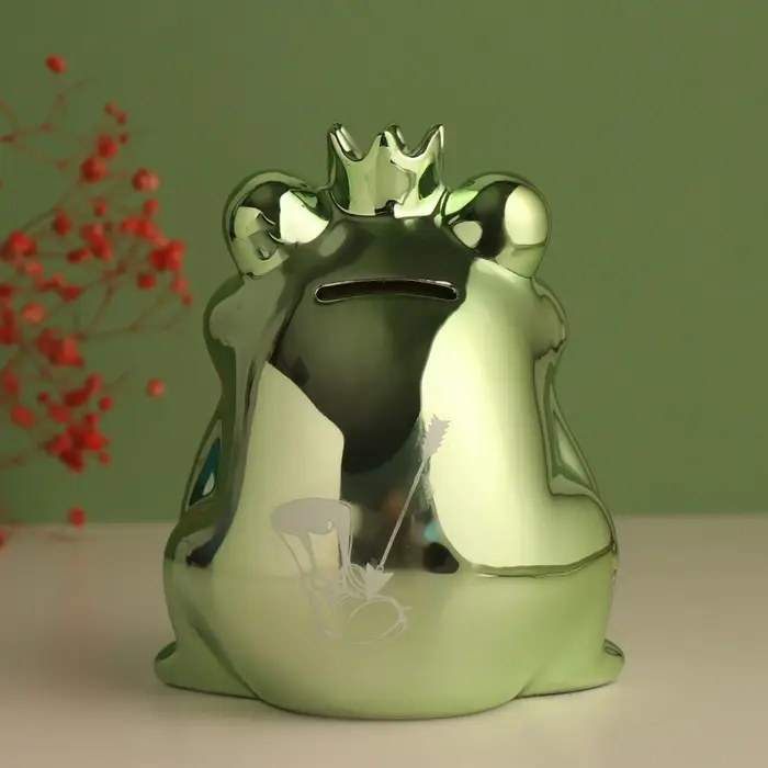 Копилка для денег &laquo;Зелёная лягушка: Где мой принц?&raquo;, керамика, 12&times;10.5&times;15 см