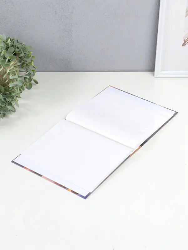 Фотоальбом на 80 фото 10х15 см "Мальчик в полосатой рубашке с мишкой" в коробке 5х19х22,8 см   10962