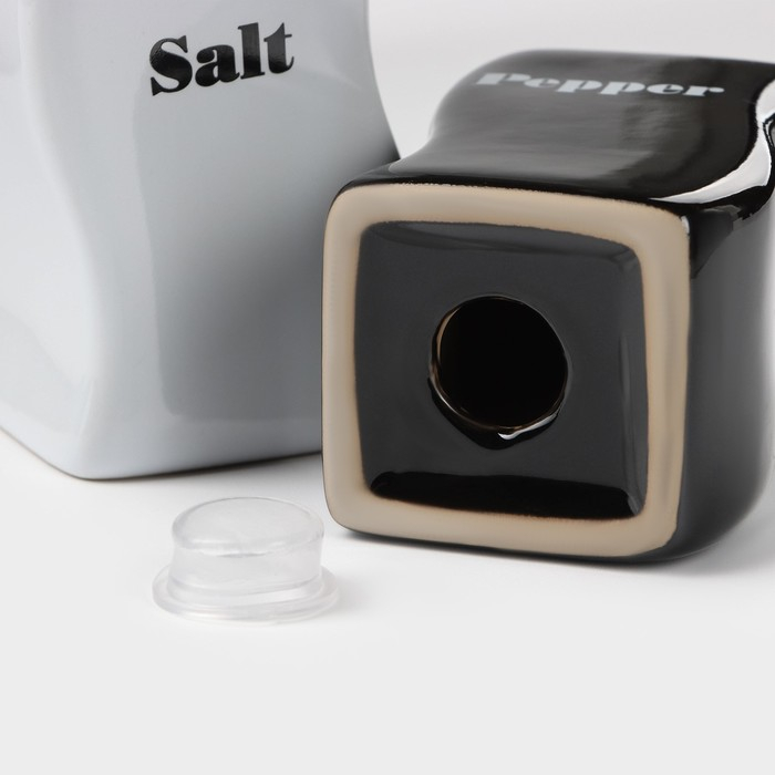 Набор керамический для специй Magistro «Инь-Янь», 2 предмета: солонка, перечница, 150 мл Набор керамический для специй Magistro «Инь-Янь», 2 предмета: солонка, перечница, 150 мл