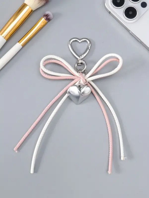 Брелок на карабине "Двойной бант с сердцем" бело-розовый 14х9х1,5 см