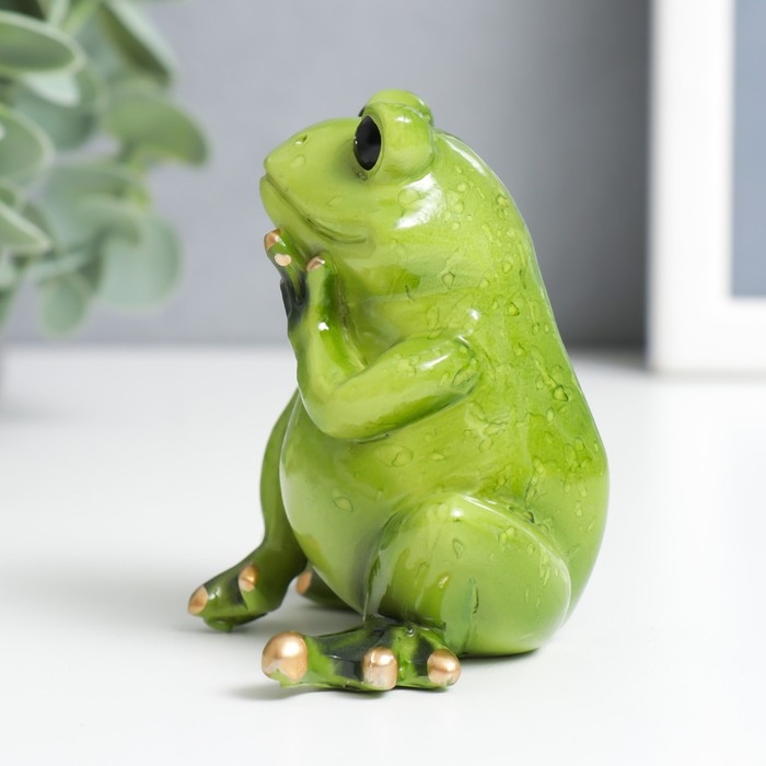 Сувенир полистоун лак Сувенир полистоун лак "Лягуха - интерес" МИКС 7,5х3,8х8 см