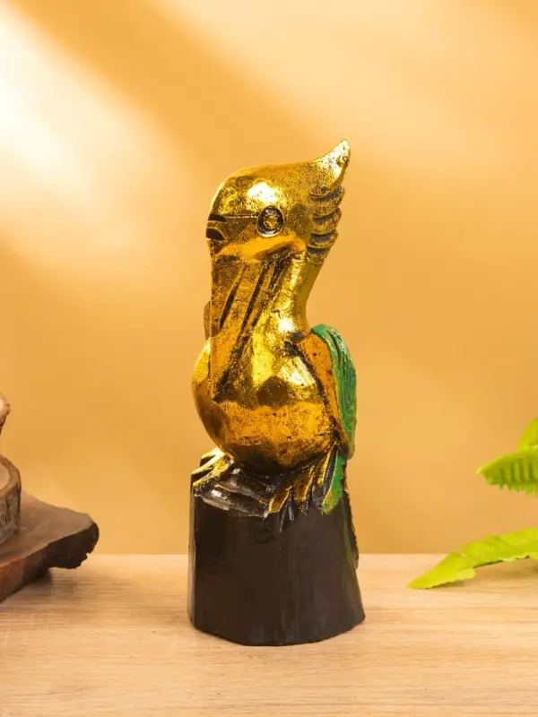 Сувенир интерьерный "Пеликан" 7х7х20 см, дерево, цв. золото