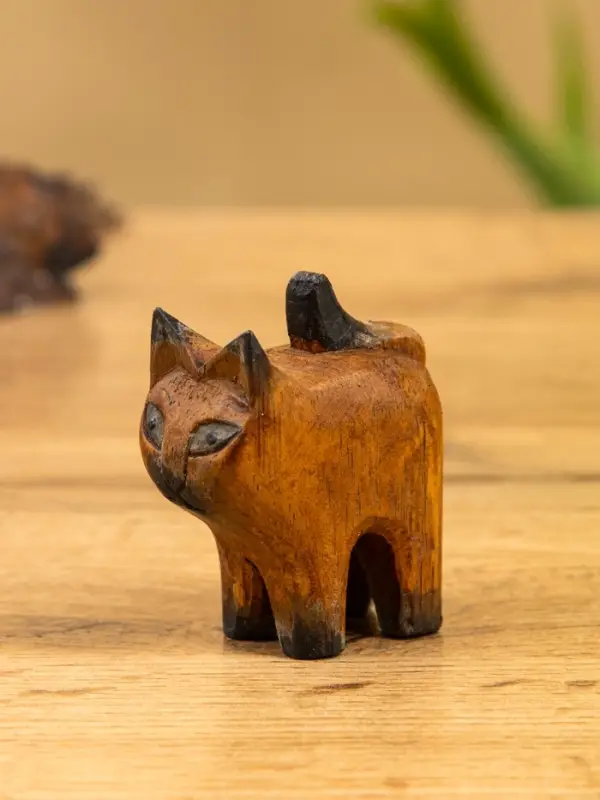 Сувенир &laquo;Причудливый кот&raquo;, 5.5&times;4.5&times;2.5 см, дерево