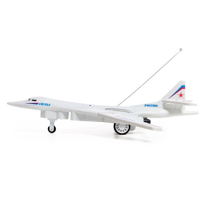 Самолет на радиоуправлении «Бомбардировщик», работает от батареек Самолет на радиоуправлении «Бомбардировщик», работает от батареек