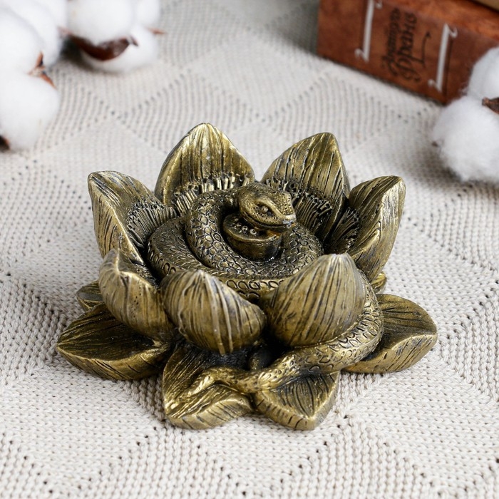Фигура Фигура "Змея в лотосе" состаренное золото, 12х12х4см