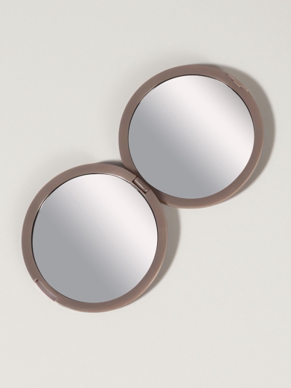 Зеркало складное «Волны», d = 7,5 см, цвет матовый бежевый Зеркало складное «Волны», d = 7,5 см, цвет матовый бежевый