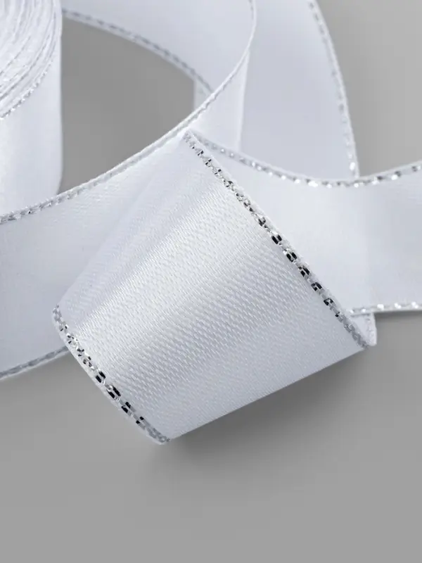 Лента атласная, с серебряным люрексом, 25 мм, 23±1 м, белая №001 Лента атласная, с серебряным люрексом, 25 мм, 23±1 м, белая №001