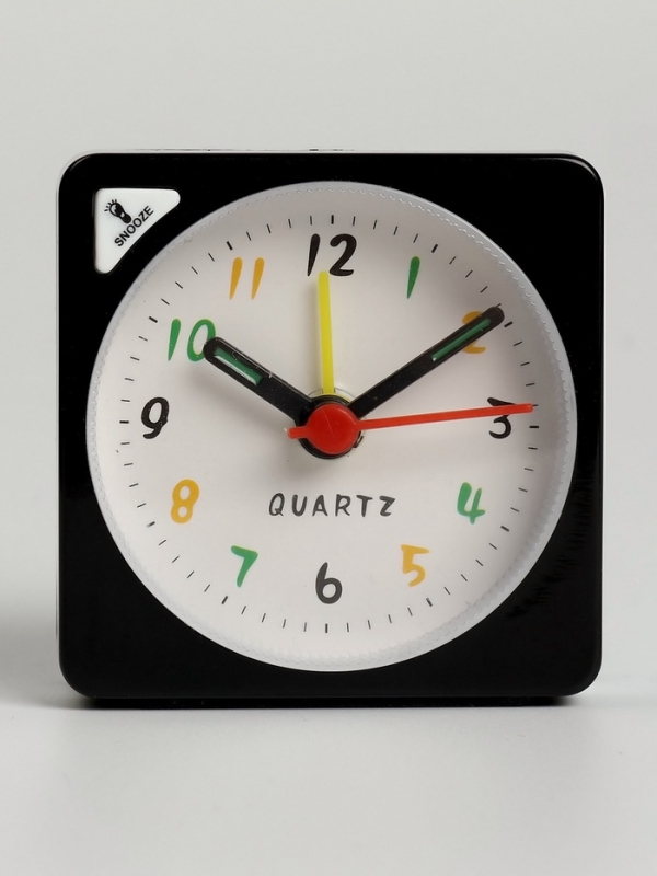 Часы будильник настольные, на батарейках, с подсветкой, 5.6 х 5.6 х2.5см, циферблат d-5 см Часы будильник настольные, на батарейках, с подсветкой, 5.6 х 5.6 х2.5см, циферблат d-5 см