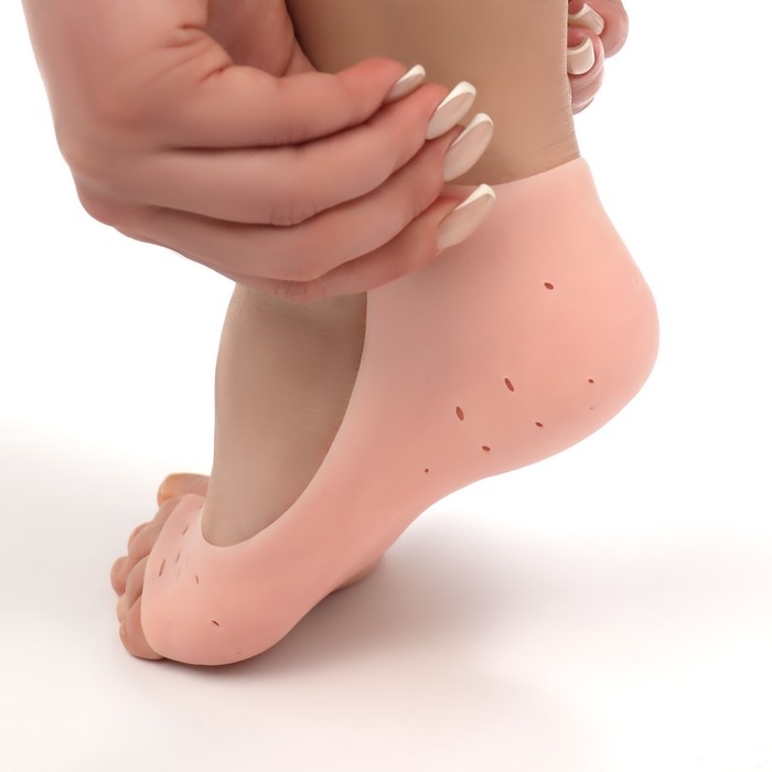 Носочки для педикюра, силиконовые, с перфорацией, с разделителем, 17 × 7 см, цвет бежевый Носочки для педикюра, силиконовые, с перфорацией, с разделителем, 17 × 7 см, цвет бежевый