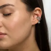 Серьга кафф &laquo;Стиль. Сердце&raquo;, белые в серебре