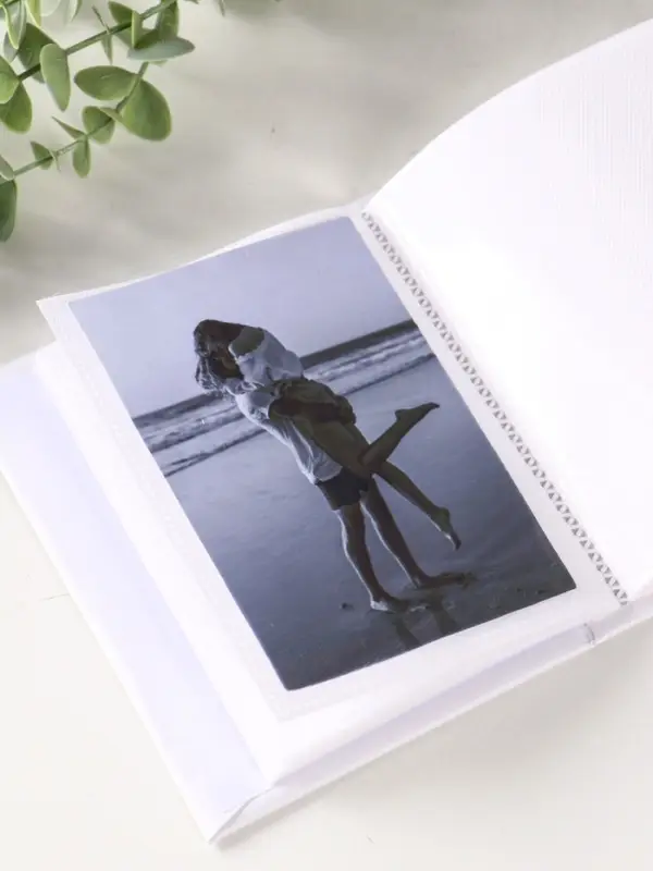 Фотоальбом 100 фото "Зайки на воздушном шаре" 10X15см, ПП карм.