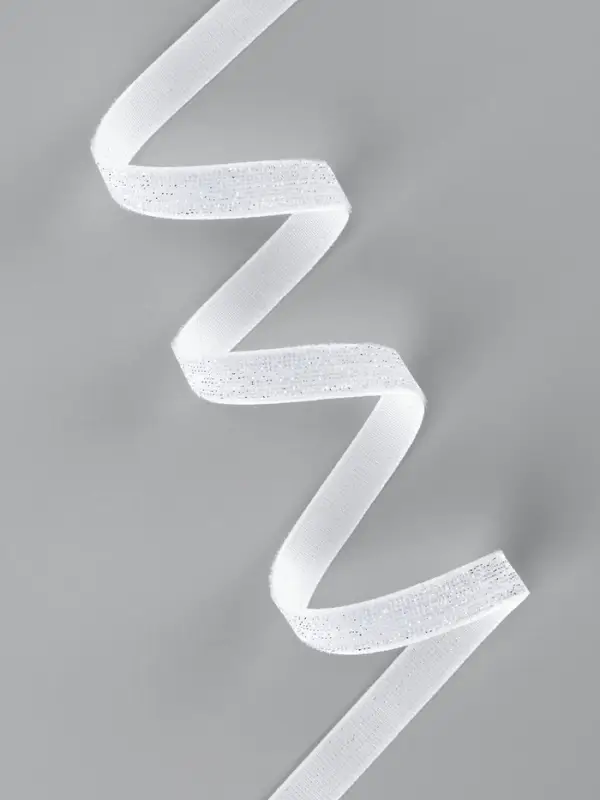 Лента бархатная, с серебряным люрексом, 10 мм, 18&plusmn;1 м, белая №01