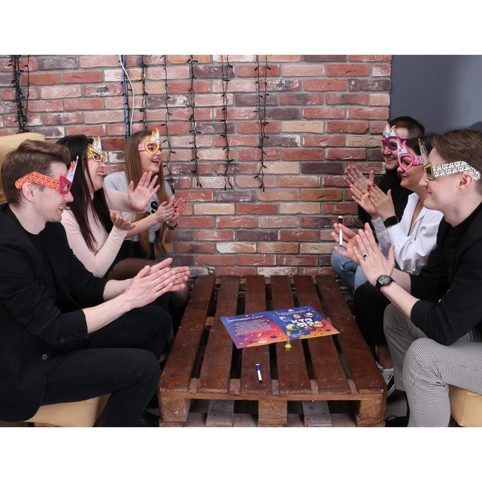 Увлекательная настольная игра  Увлекательная настольная игра "Кто Я?" 6 очков, 2 стираемых маркера, часы песочные 1 мин