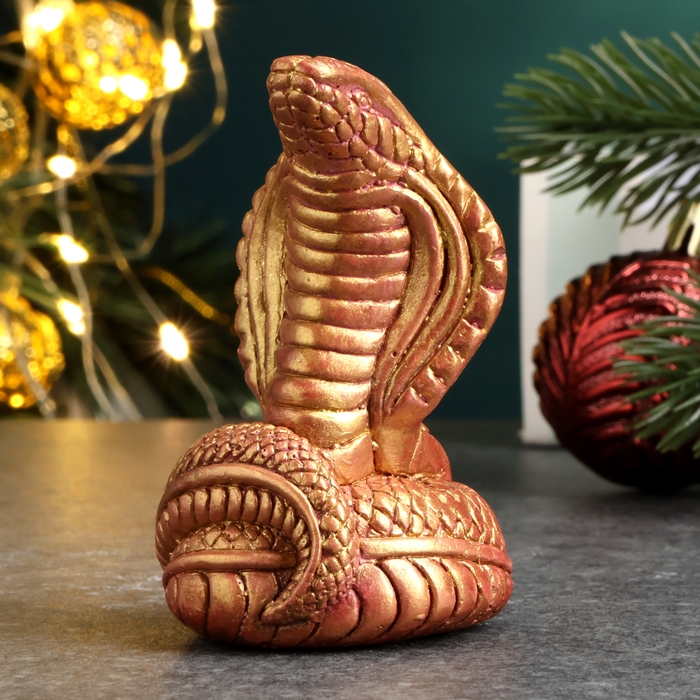 Новый год. Символ 2025. Фигура Новый год. Символ 2025. Фигура "Змея Кобра малая" бордовый с позолотой, 6х4х4см