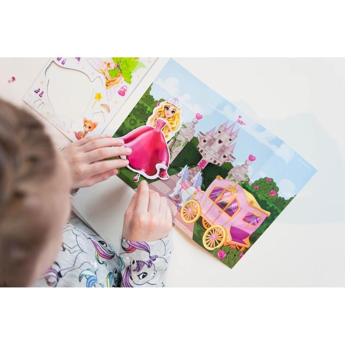 Магнитная игра «Одень куклу: волшебный мир» Магнитная игра «Одень куклу: волшебный мир»