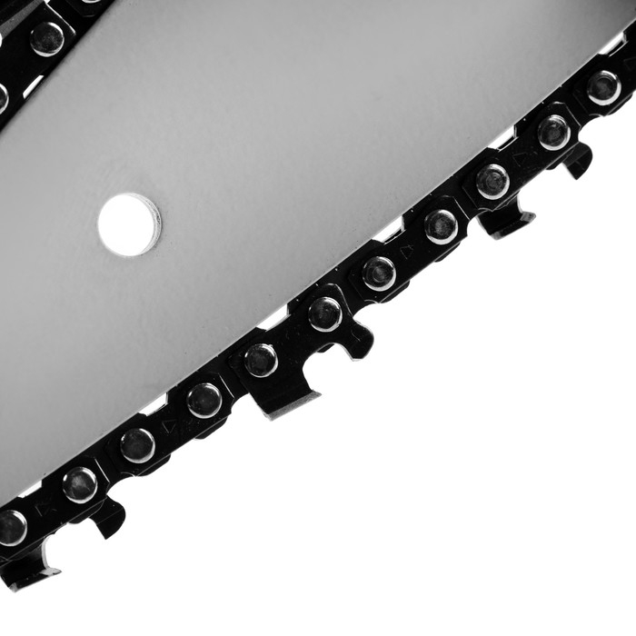 Насадка для дрели ТУНДРА, цепная пила, 100 мм, 1/4 Насадка для дрели ТУНДРА, цепная пила, 100 мм, 1/4", 28 звеньев, 14 зубьев, круглый зуб