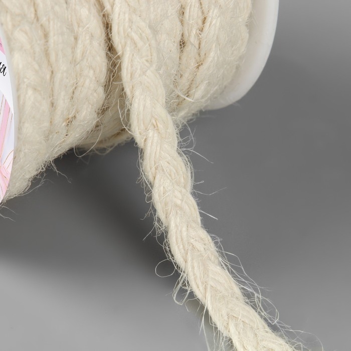 Тесьма декоративная холщовая «Косичка», 6 мм, 9 ± 0,5 м, цвет светло-бежевый Тесьма декоративная холщовая «Косичка», 6 мм, 9 ± 0,5 м, цвет светло-бежевый