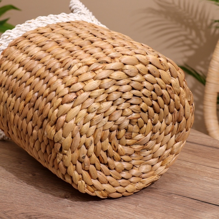 Корзина плетёная 23х23х33 см Корзина плетёная 23х23х33 см