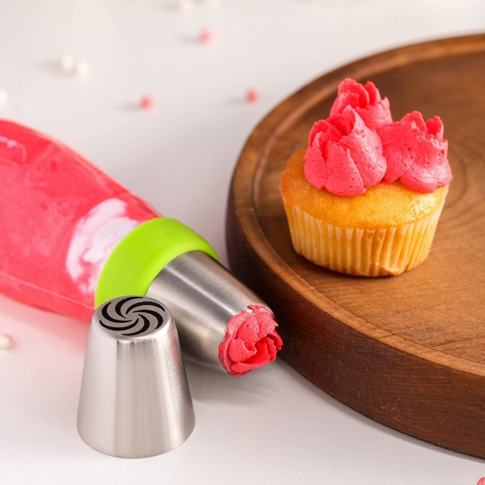 Насадка кондитерская KONFINETTA «Вихрь», d=3,7 см, выход d=2 см, нержавеющая сталь Насадка кондитерская KONFINETTA «Вихрь», d=3,7 см, выход d=2 см, нержавеющая сталь