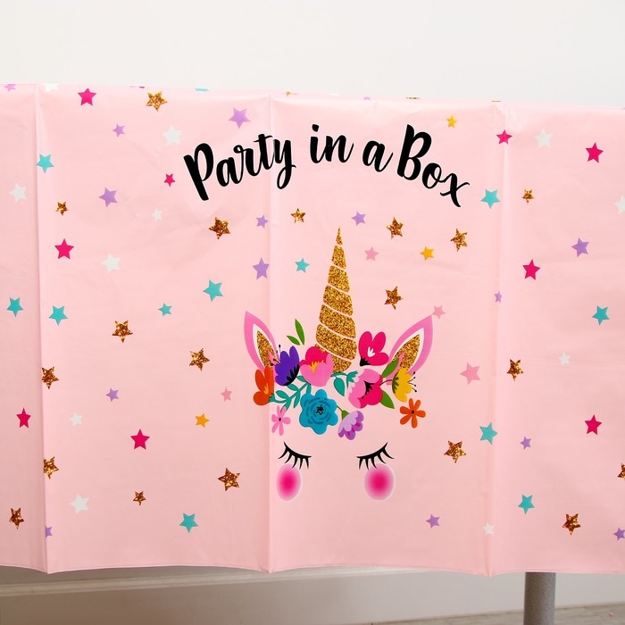 Скатерть &laquo;Единорожка&raquo; со звёздами, 137х137 см.