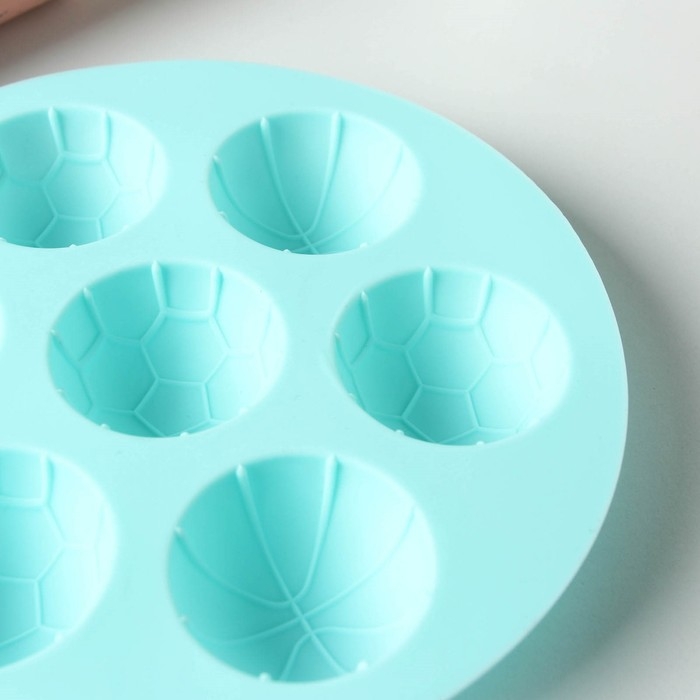 Форма для муссовых десертов и выпечки KONFINETTA «Спортивные мячи», d=15,5 см, цвет бирюзовый Форма для муссовых десертов и выпечки KONFINETTA «Спортивные мячи», d=15,5 см, цвет бирюзовый