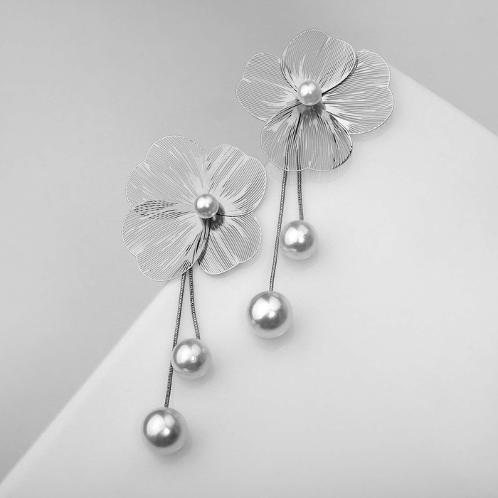 Серьги с жемчугом «Бусина» каталея, цвет серебро Серьги с жемчугом «Бусина» каталея, цвет серебро