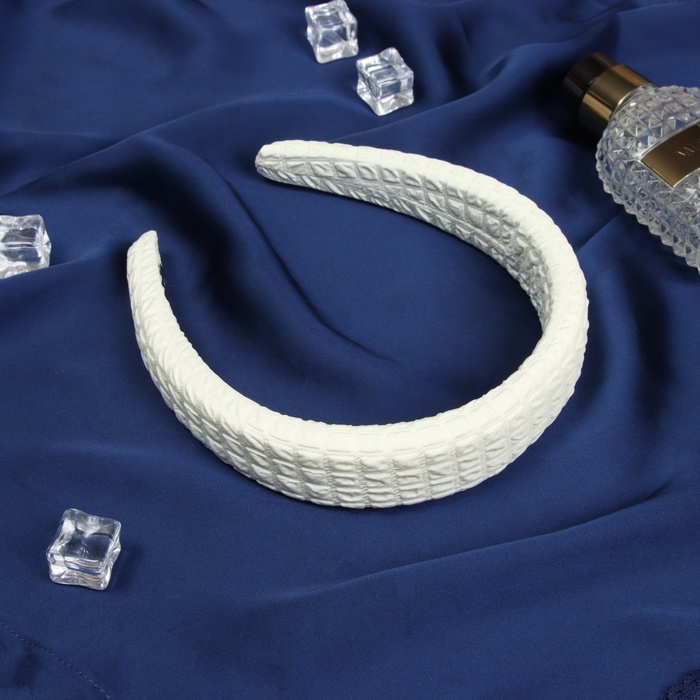 Ободок для волос Ободок для волос "Жаннет" клетка объём, 3 см, бежевый